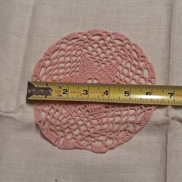 3 pc set vt embroidered white linen 29.5" X 31.5" tablecloth mat plus 2 doilys. - Picture 13 of 14